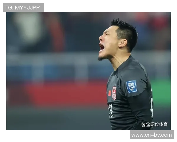 王大雷感谢球迷雨中支持并祝双节快乐展现球队团结精神