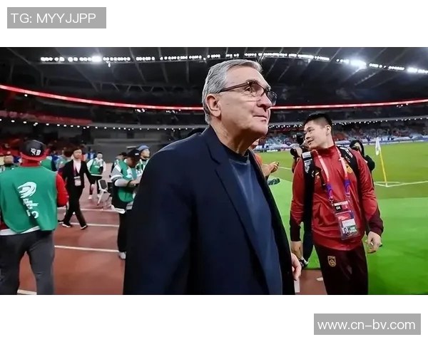 国足主帅候选人面试已进行三天结果将在本月内揭晓并计划重组