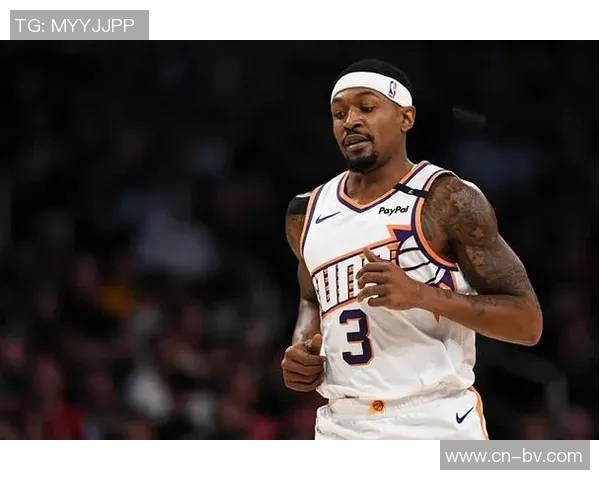 比尔首场比赛表现出色9投6中贡献12分2篮板1抢断1盖帽正负值5展现实力