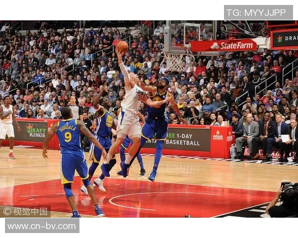 快船新赛季主场球迷墙区域季票仅需495美元每场平均票价仅12美元