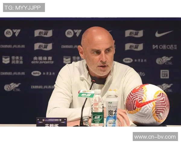 穆斯卡特对球队表现感到失望强调缺乏侵略性未能展现真实水平