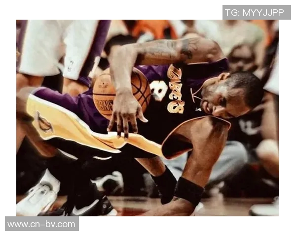 老佩顿直言亚历山大无法与科比比肩科比的伟大无人可替代