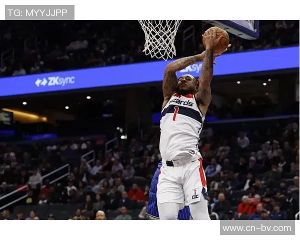 凯肖恩乔治22岁前表现惊艳30分10板5三分2断2帽追平文班卢卡数据 凯肖恩乔治22岁前表现惊艳30分10板5三分2断2帽追平文班卢卡数据