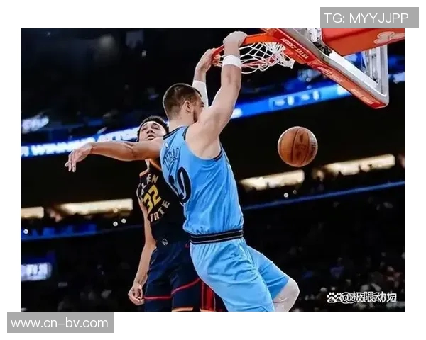 双雄对决库里穿哈登战靴哈登社交媒体转发表达支持