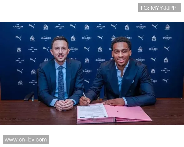 马赛寻求双签费耶诺德昆滕廷伯与科莫达库尼亚球员